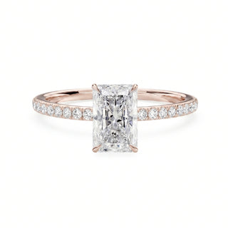 Radiant Diamant Ring aus Roségold mit Pavé-Diamanten als moderner Verlobungsring