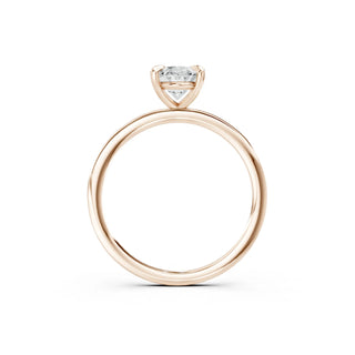 Liora Signature Verlobungsring Roségold mit funkelndem ovalen Diamantenv