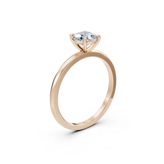 Cushion Cut Verlobungsring 18K Roségold mit elegantem Labordiamant – Lisya Jewelry