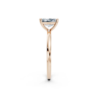 Handgefertigter Verlobungsring im Radiant Cut aus 18K Roségold – Lisya Jewelry