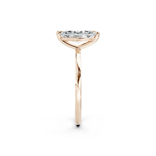 Eleganter Navette Schliff Verlobungsring aus massivem 750 Roségold mit Lab-Diamant