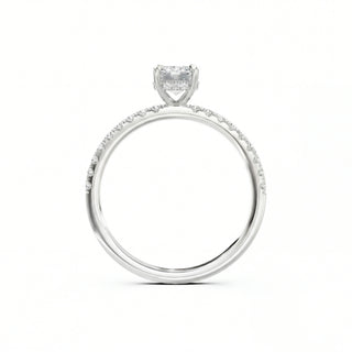 Luxuriöser Radiant Cut Verlobungsring in 950 Platin mit Lab-Grown Diamant und Pavé-Schiene