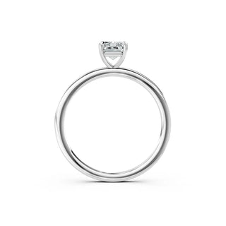 Elara Signature Verlobungsring Weissgold mit funkelndem Radiant Cut Diamanten