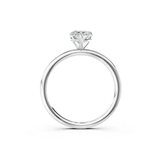 Eleganter Tropfenschliff Verlobungsring aus massivem 950 Platin mit Lab-Diamant