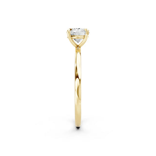 Eleganter Verlobungsring Isabella aus massivem 750 Gelbgold mit brillantem Lab-Diamant