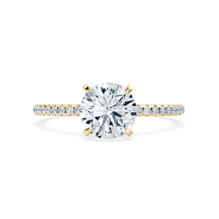 Zeitloser Verlobungsring mit rundem Lab Grown Diamant und 18K Gelbgold – edles Design für den perfekten Antrag.