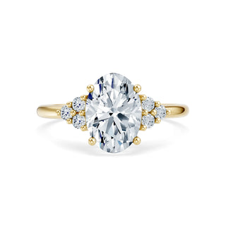 Oval Trilogy Verlobungsring mit Labor-Diamant in 14K/18K Gelbgold – edel & zeitlos