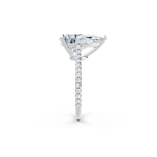 Hochwertiger Verlobungsring mit Pear Cut Labor-Diamant in Weißgold