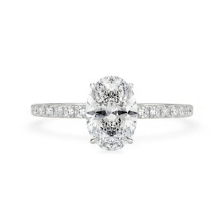 Oval Cut Verlobungsring aus 950 Platin mit Lab-Grown-Diamant, Pavé-Schiene und Hidden Halo