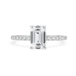 Emerald Cut Verlobungsring aus 950 Platin mit Lab-Grown-Diamant, Pavé-Schiene und Hidden Halo